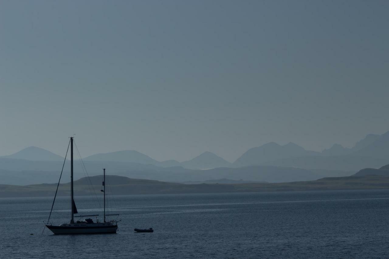 Отель Skye Eco Bells Данвеган Экстерьер фото